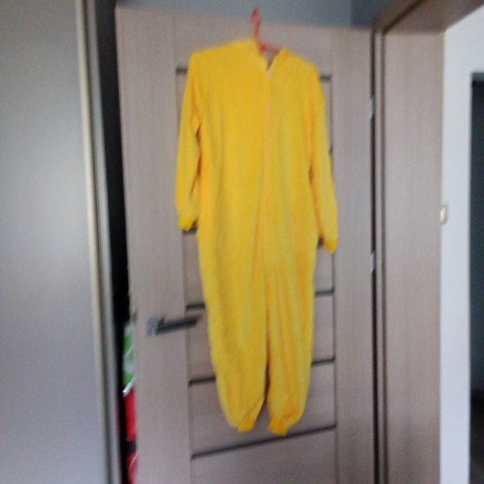Strój karnawałowy piżama Pikachu r.134/140