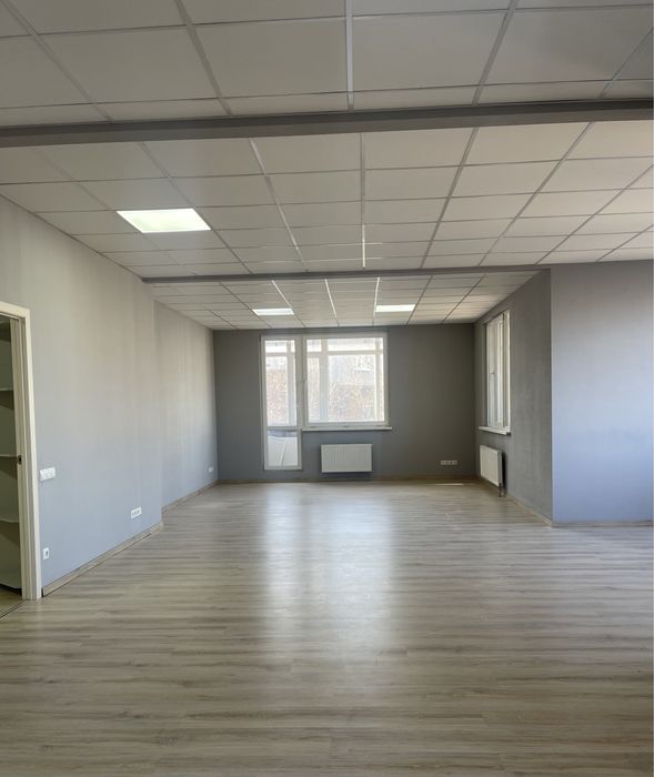 Центр‼️Оренда приміщення вільного призначення.