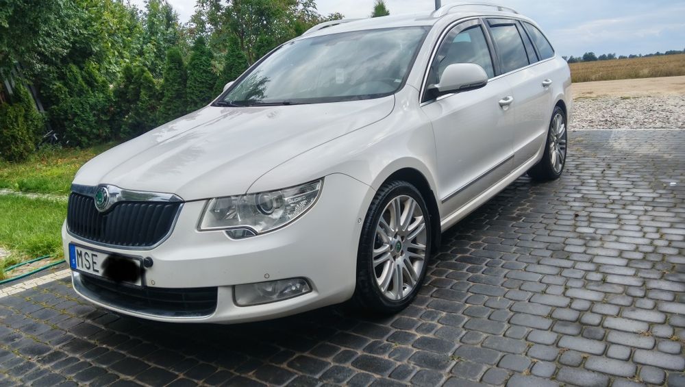 Skoda suberb 2012//2.0 disel 4x4