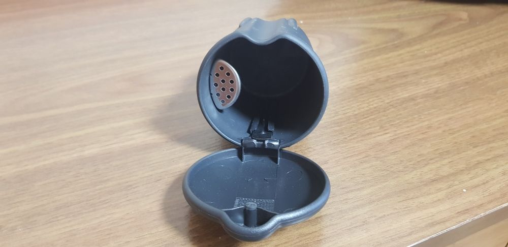 Попільничка Рено