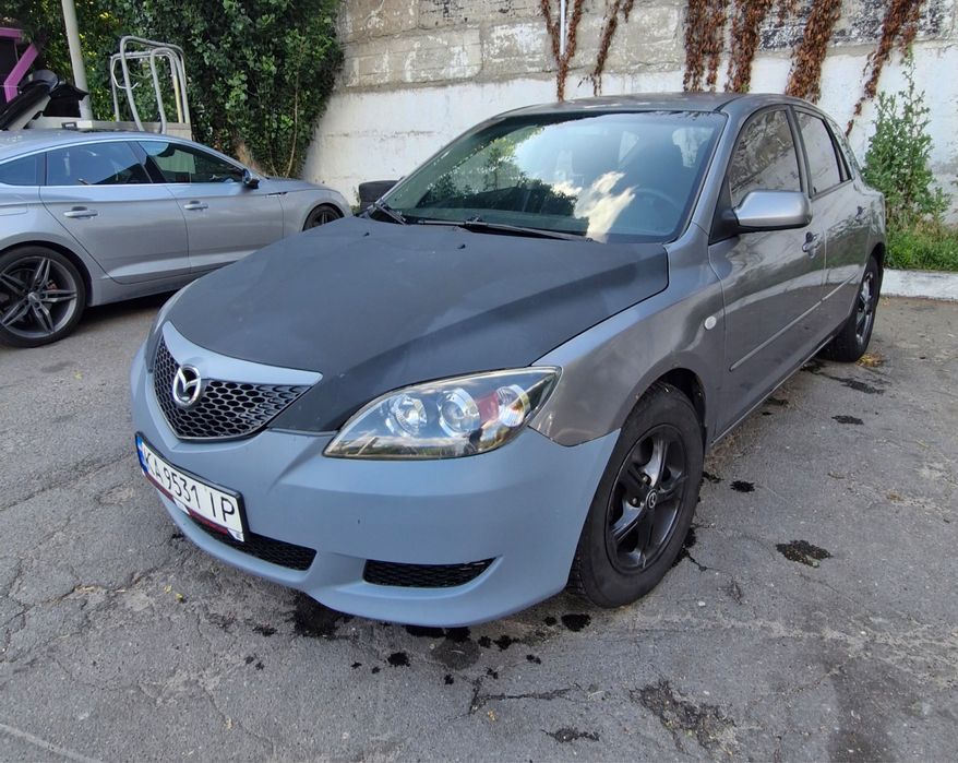 Мазда 3  в гарному стані
