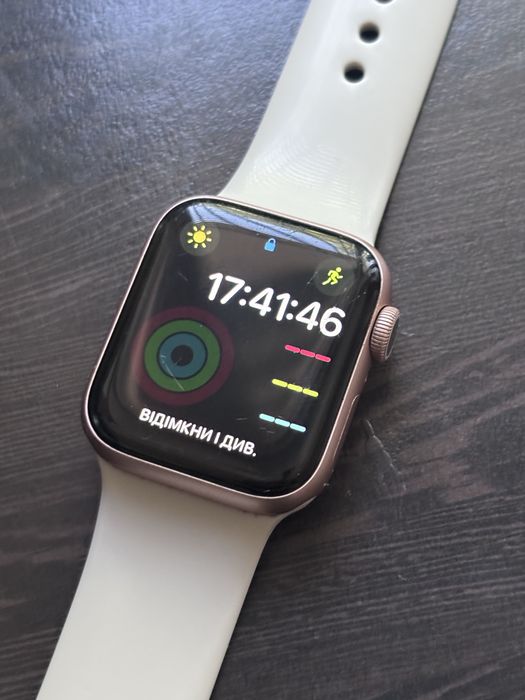 apple watch series 5 40mm - Купить электронику - Цены на OLX.ua