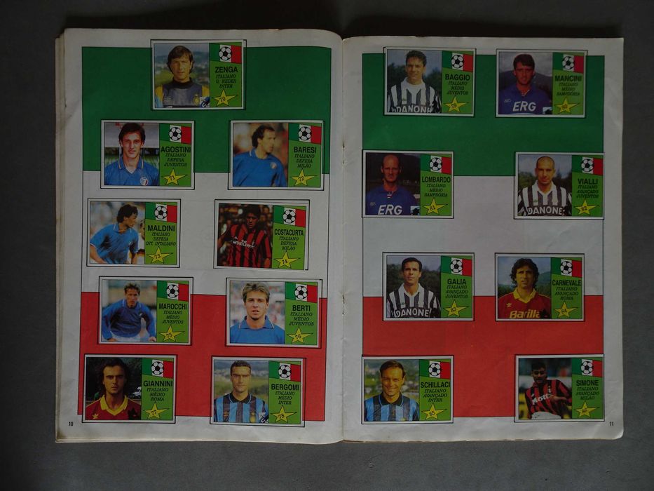Caderneta de cromos completa Estrelas do Futebol Mundial