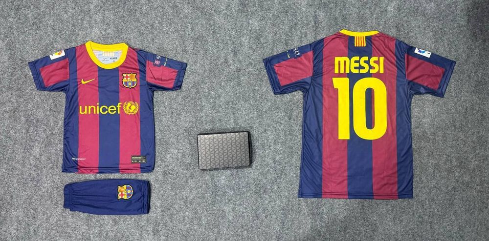 Футбольна форма .ФК"Барселона"