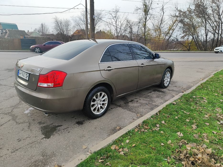 Продам Emgrand 8