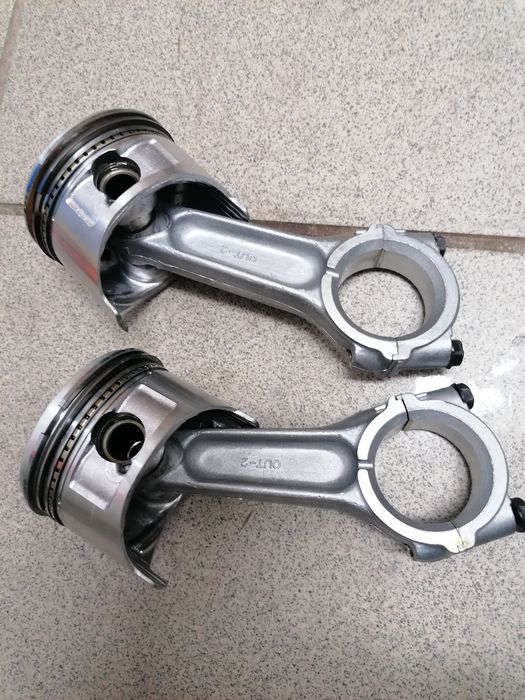 Tłoki korbowody do traktorek kosiarka briggs vanguard v-twin 16hp 68mm