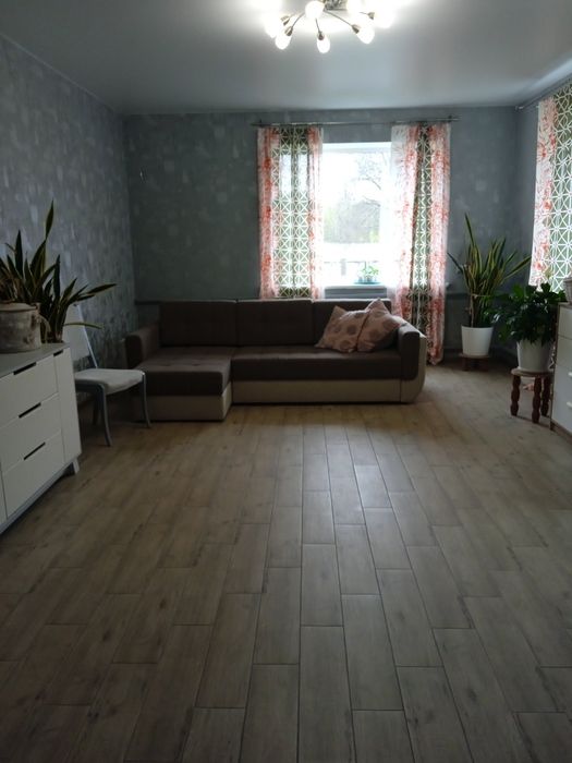 Продається будинок, 20 хвилин від Черкас.
