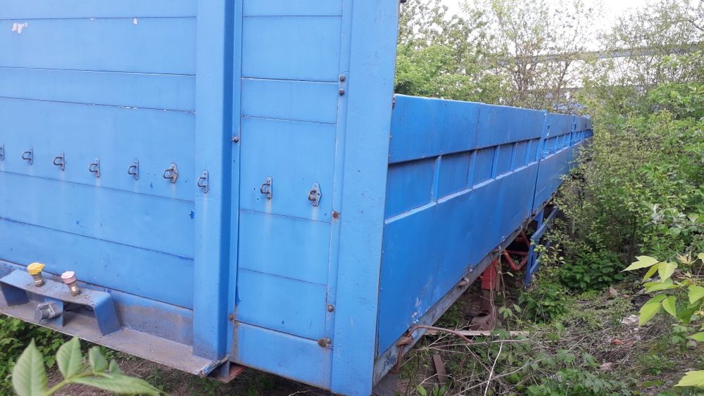 Напівпричіп трохвісний