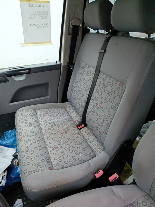 VW T5 fotele przód komplet.