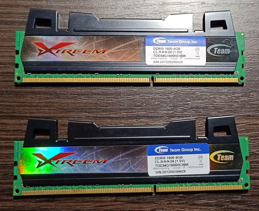 Оперативная память DDRIII 1600 4GB