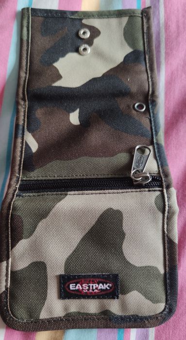 Carteira Eastpack
