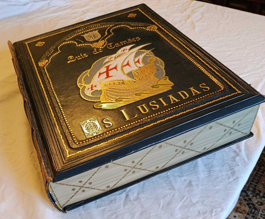 Os Lusíadas. Edição comemorativa do 3º Centenário morte Luiz de Camões