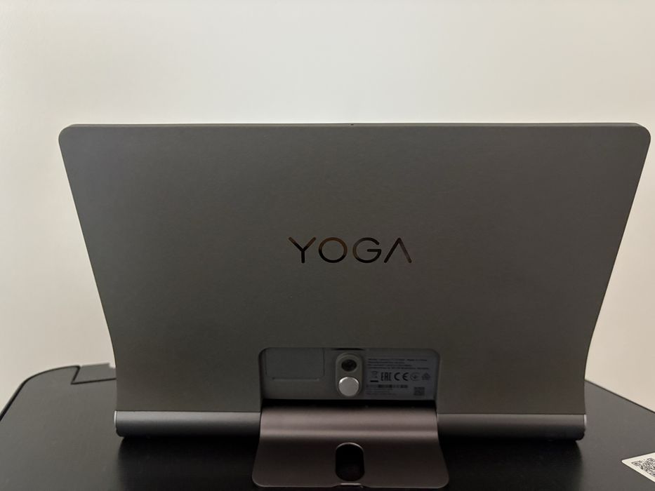 Lenovo Yoga Smart Tab