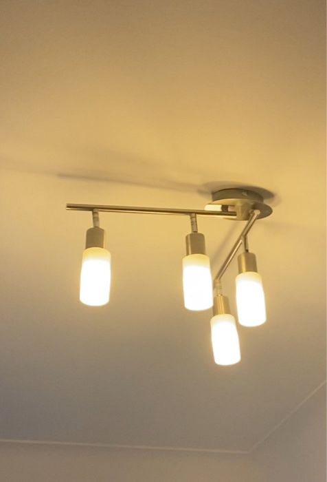 Candeeiro LED tecto 4 lampadas