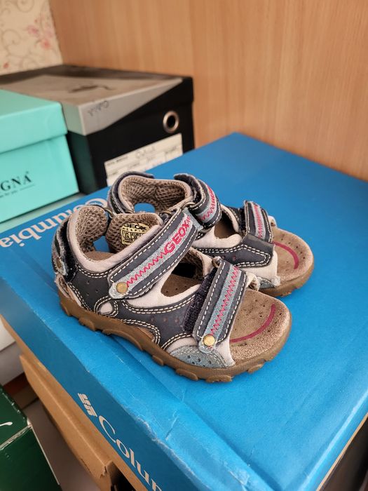 Босоніжки дитячі