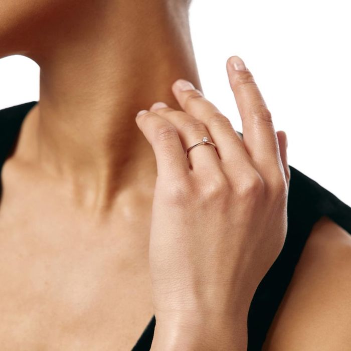 Каблучка з білого золота з діамантом SOVA