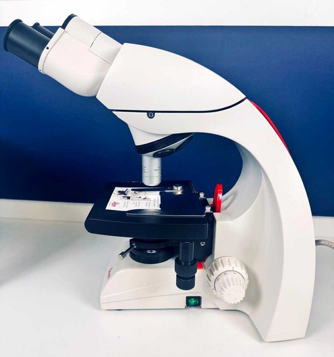 Бинокулярный микроскоп Leica DM750 M Binocular