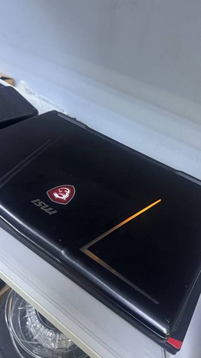 MSI GE63 Raider RGB 8RF / i7-8750H / GTX 1070 8GB / 16GB RAM / SSD 512GB