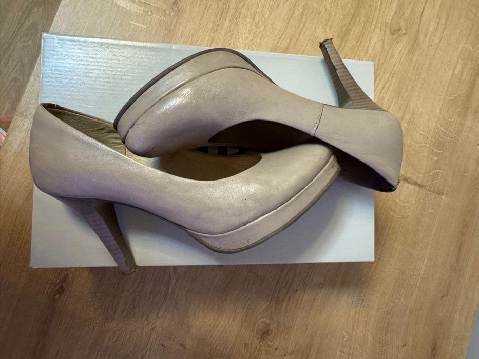 Buty na obcasie 34 Morek