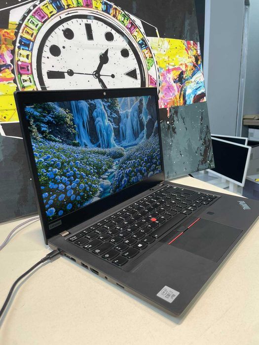 Lenovo T14 Gen1 i7 32GB 512GB SSD для роботи та навчання є кількість