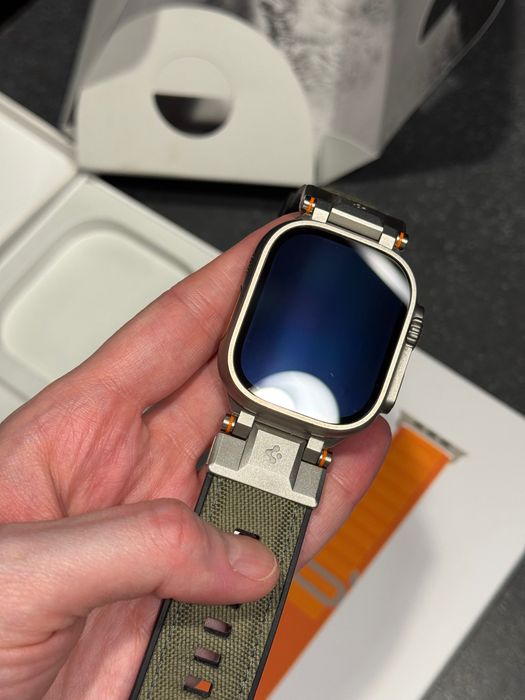 Apple Watch Ultra 49mm Titanium