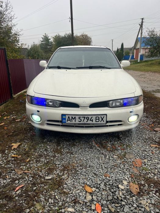 Mitsubishi GALANT