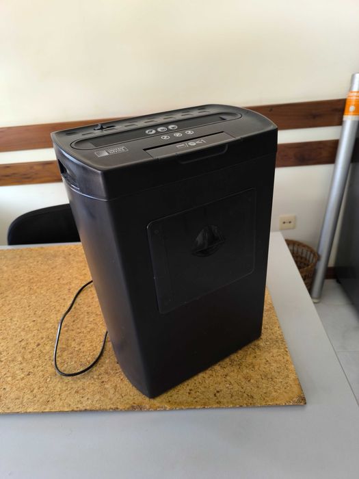 VENDO DESTRUIDOR DE PAPEL E CD.S