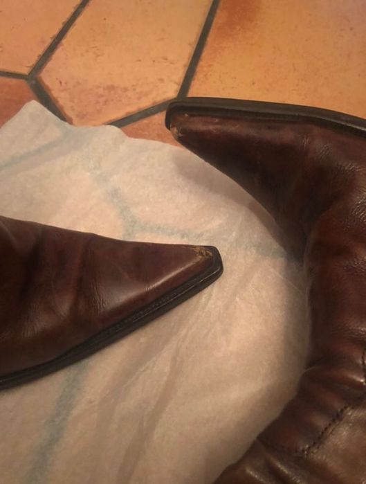 Botas de cano alto em pele