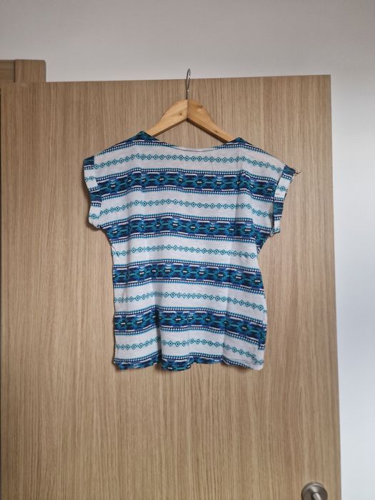 Top Azul Padrão Geométrico