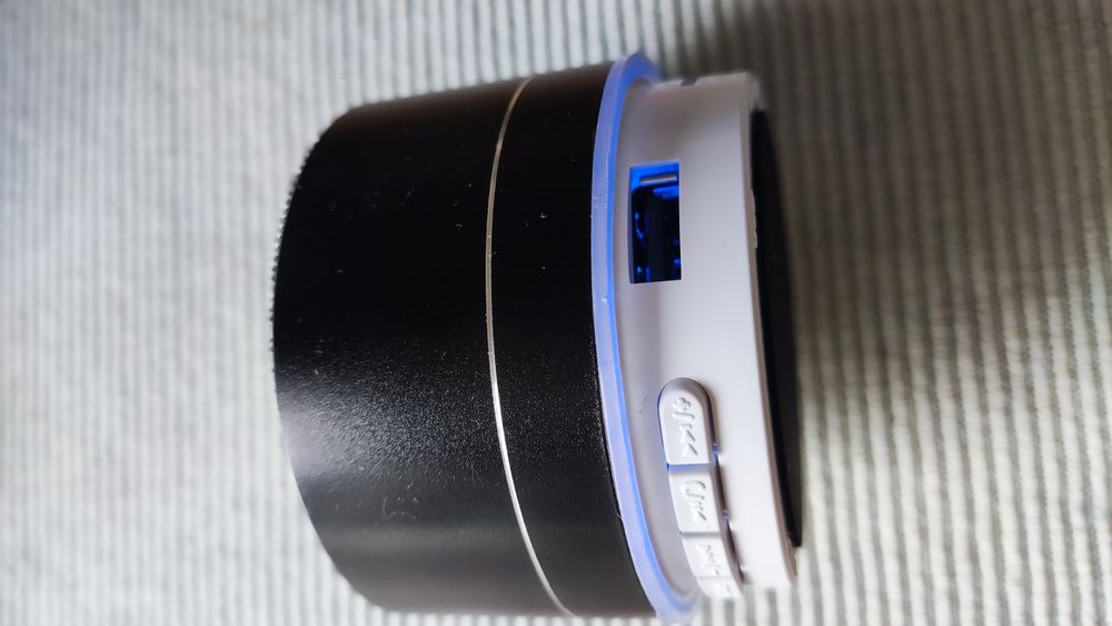 Mini Bluetooth speakers A 10 and MG2 new in box64550422806145121