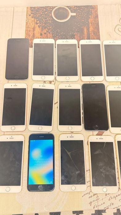 Продам одним лотом 15 телефонов Apple iPhone.