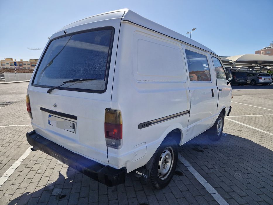Nissan venette 2.0 Gasóleo