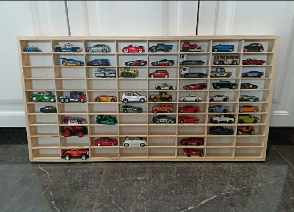 Półka na Resoraki Samochodziki 80 Miejsc Regał do Pokoju Dziecięcego