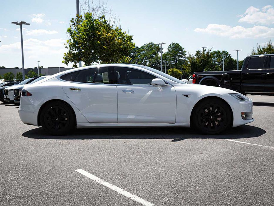 Tesla Model S      2019