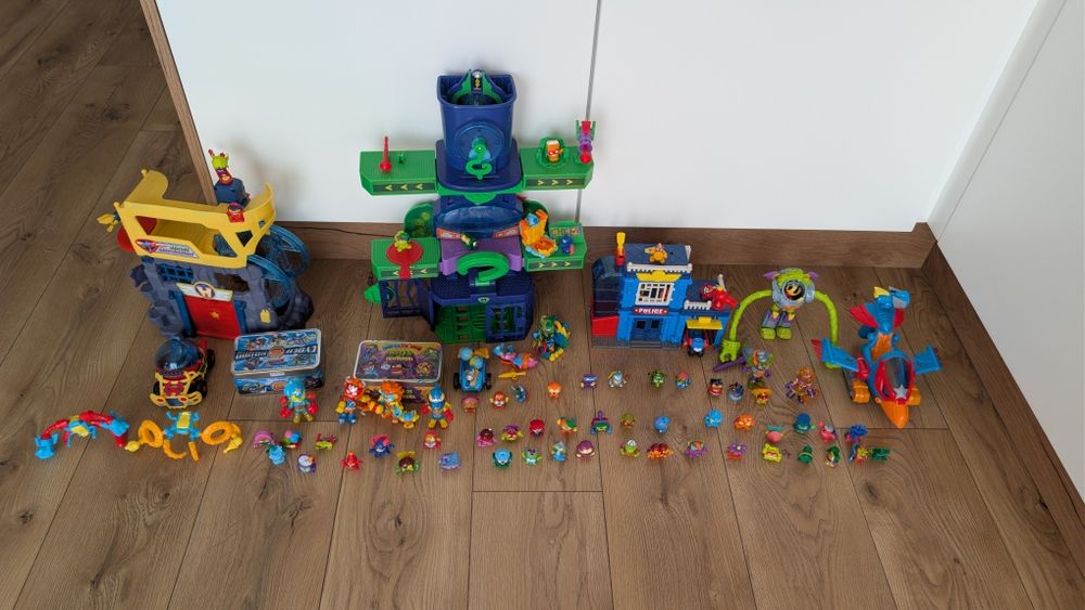 Mega zestaw Super Zinks baza enigmy pojazdy roboty komisjarat