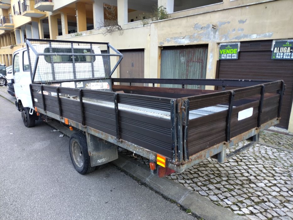 Nissan Cabstar E 110 6 lugares