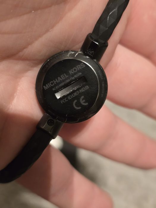 Bransoletka Michael Kors – elegancka, czarna, oryginalna