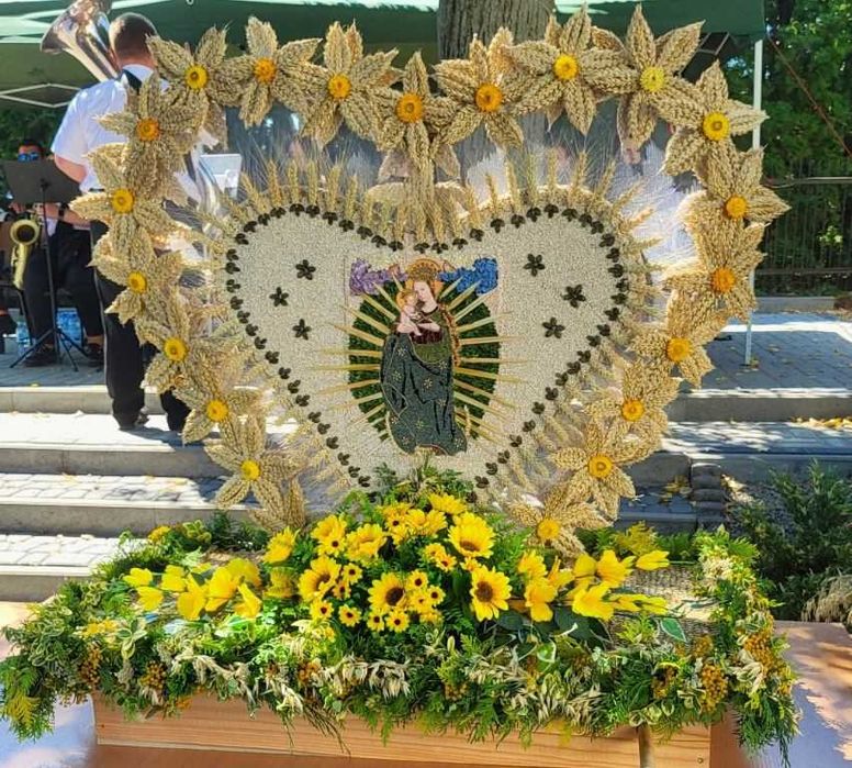 wieniec dożynkowy