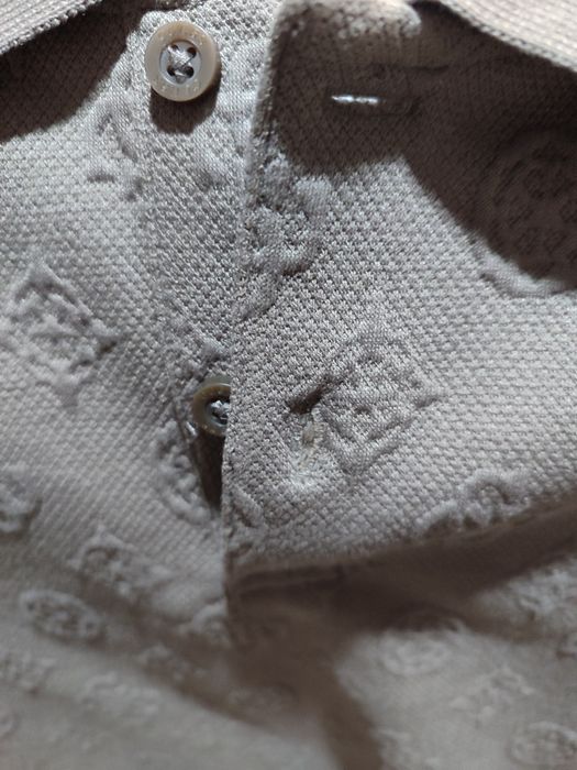 Продам поло Guess