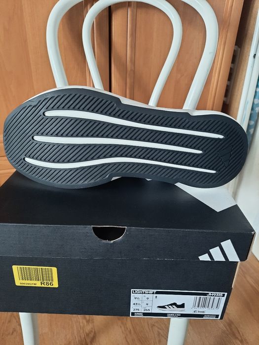 Nowe buty męskie Adidas rozmiar 43 1/3