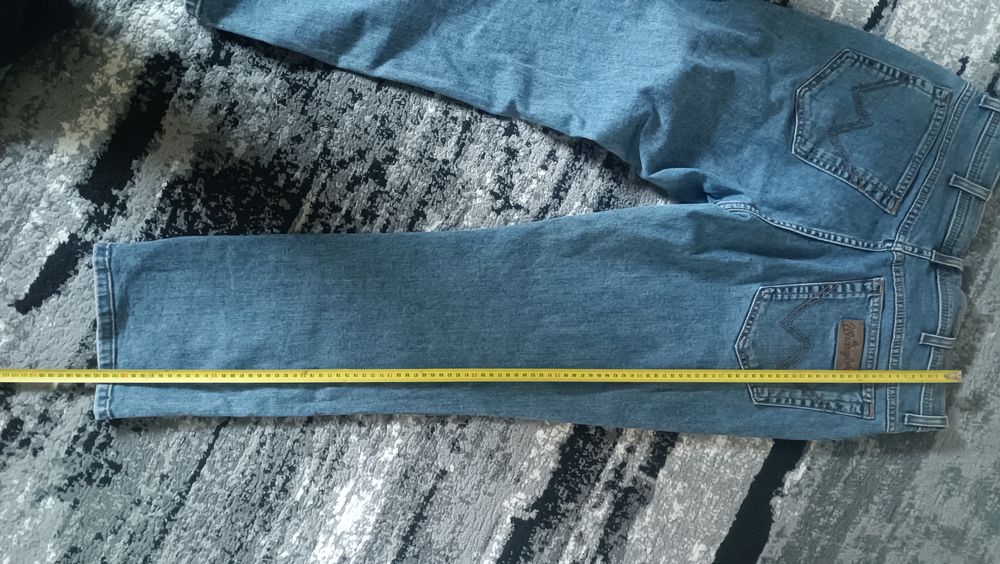 Джинси wrangler оригінал w36L30