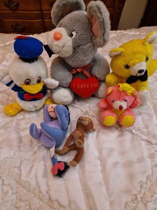 Peluches novos apenas foram adornos