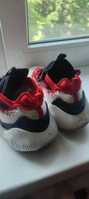 Крутезні Adidas TRAE YOUNG 3 оригинал