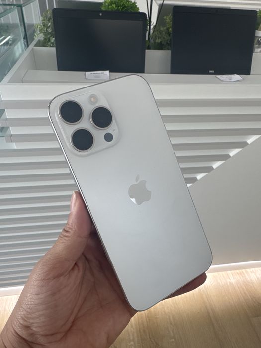iPhone 16 Pro Max 256gb - Pague até 12x!