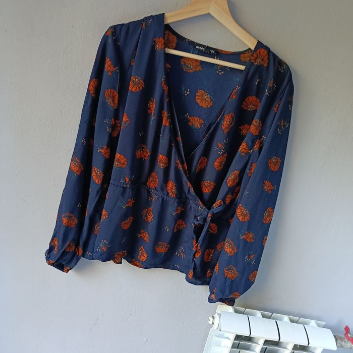 Second script 48 4XL elegancka koszula damska kopertowa floral print