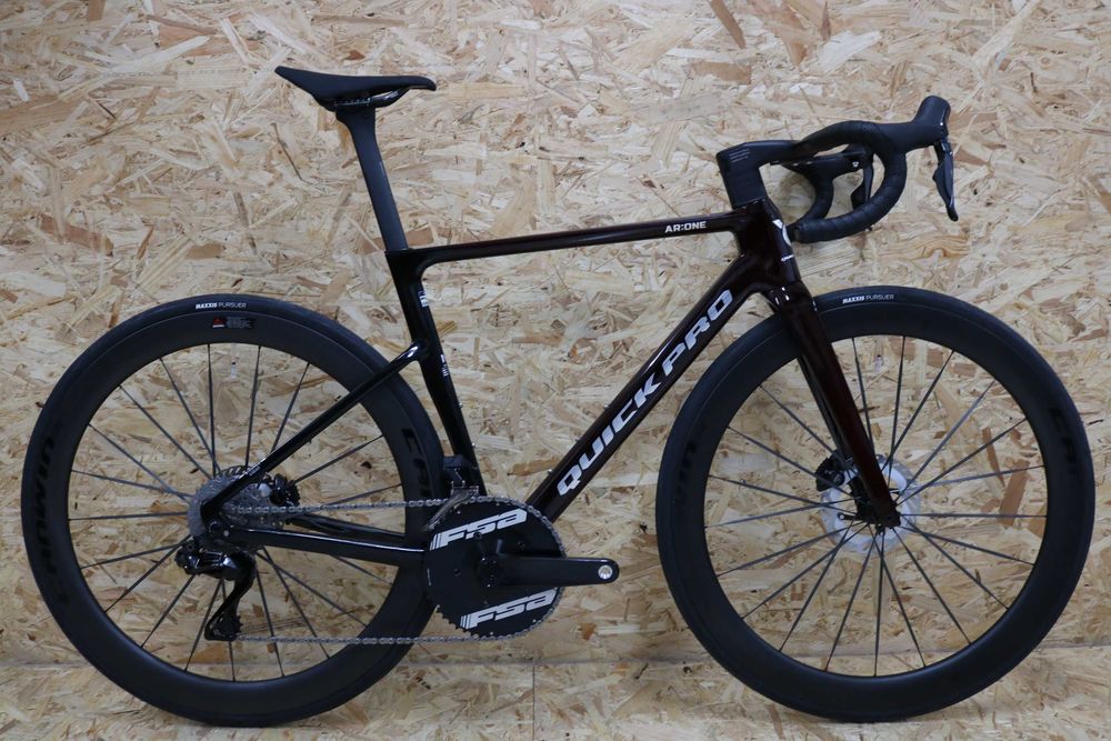 Bicicleta disco topo de gama Quick Pro AR:One / Dura Ace Di2 / NOVA