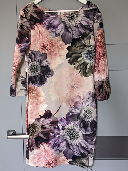 Sukienka marki Mohito rozmiar XL