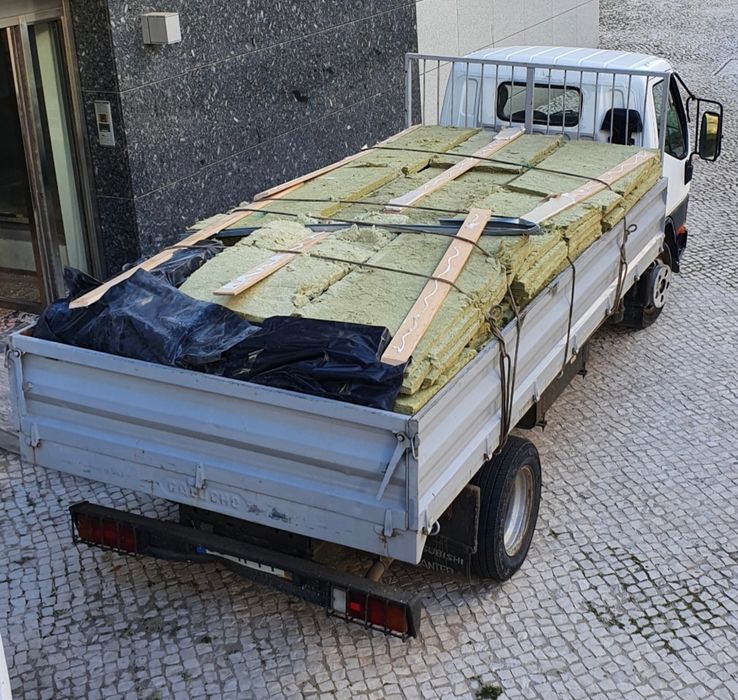 ENTULHO e RESÍDUOS de OBRAS recolhemos tudo em contentores e carrinhas