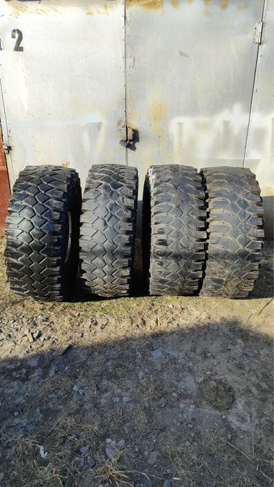 Maxxis Creepy Crawler 38.5X14.50 R16
