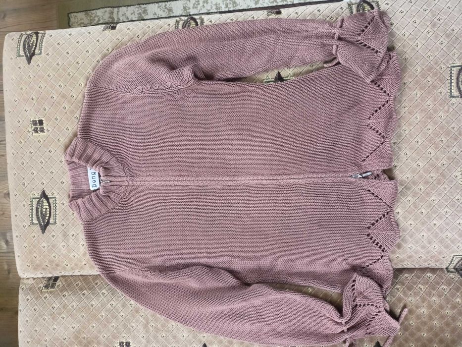 sweter brązowy na suwak